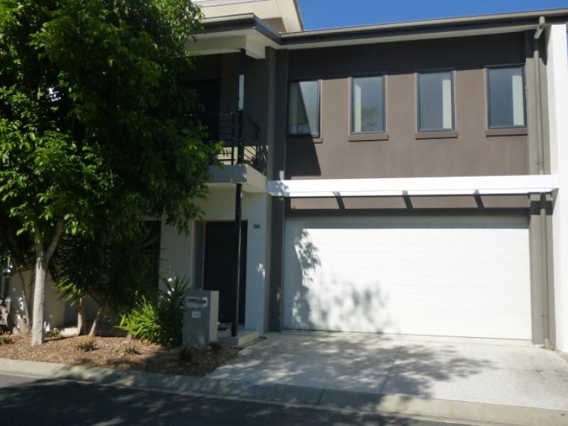 16 Surbiton Court, Carindale QLD 4152