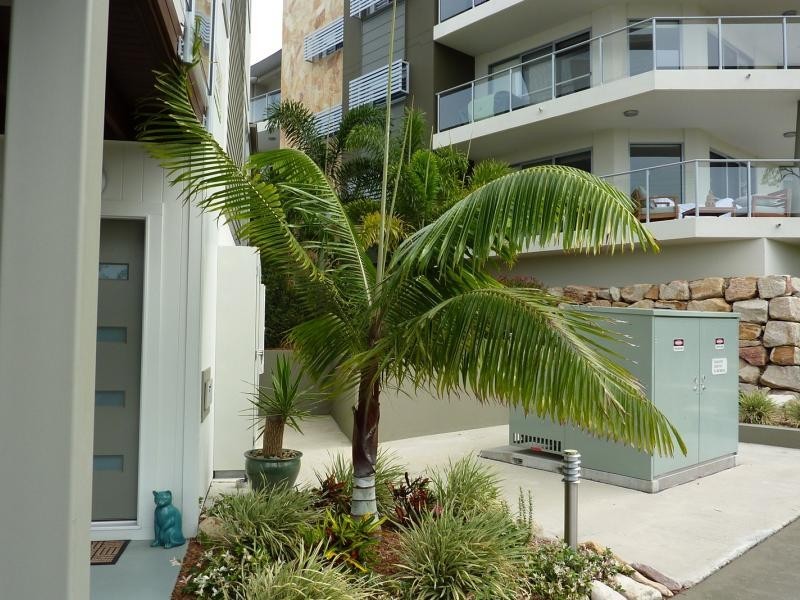 28 CASTELLO CIRCUIT, Varsity Lakes QLD 4227