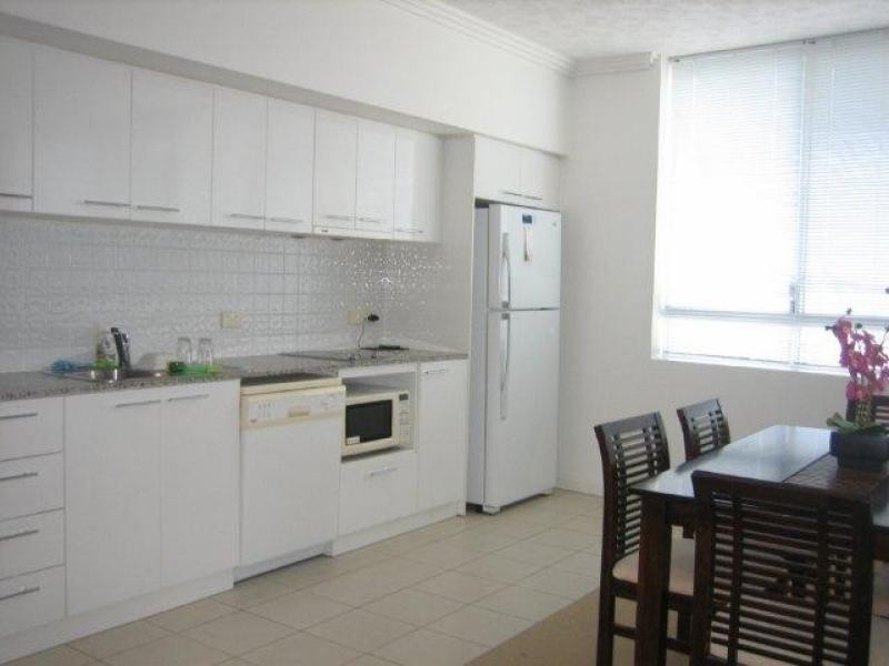 98 University Drive, Varsity Lakes QLD 4227