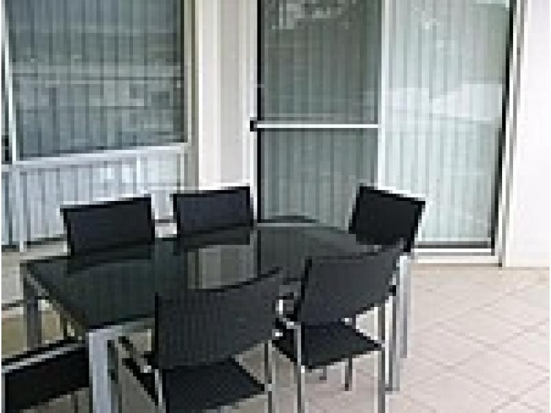 98 University Drive, Varsity Lakes QLD 4227