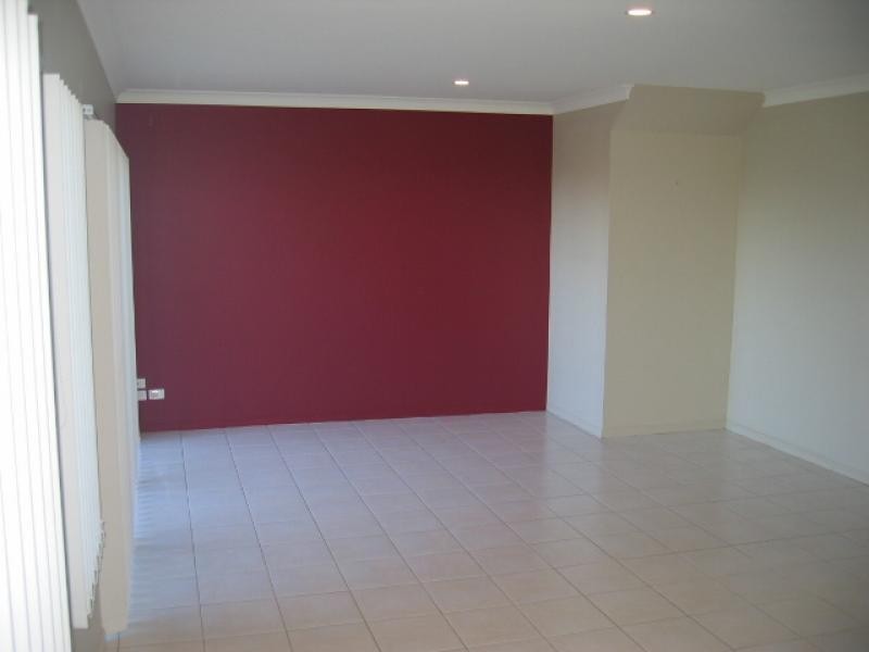 8 Sauvignon Parade, Upper Coomera QLD 4209