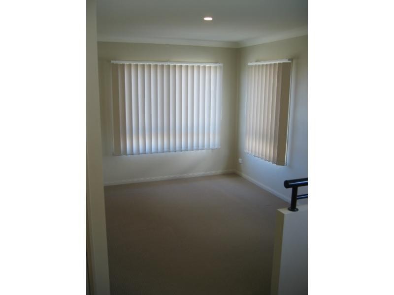 8 Sauvignon Parade, Upper Coomera QLD 4209