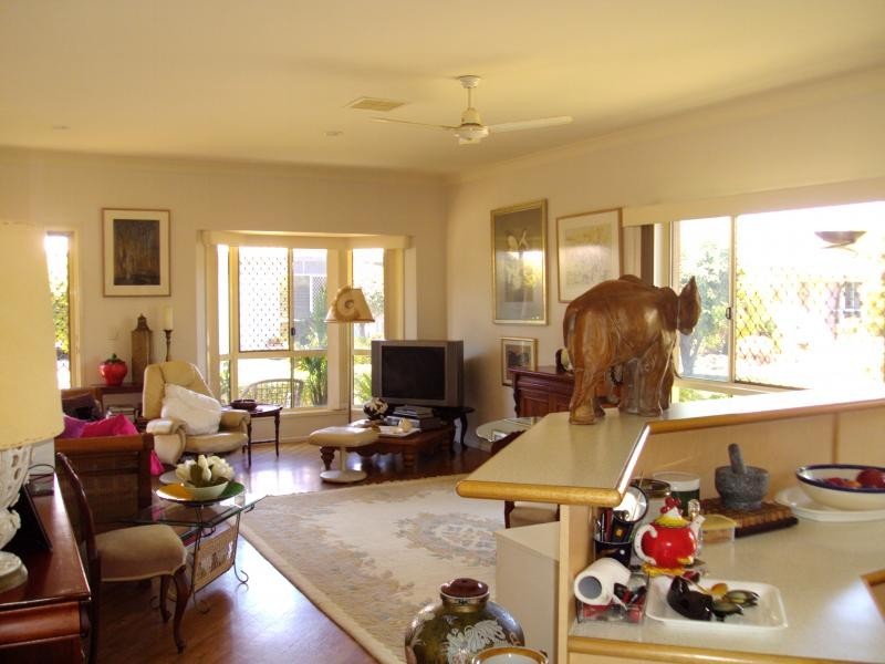 40 Lakeside Crescent, Currimundi QLD 4551