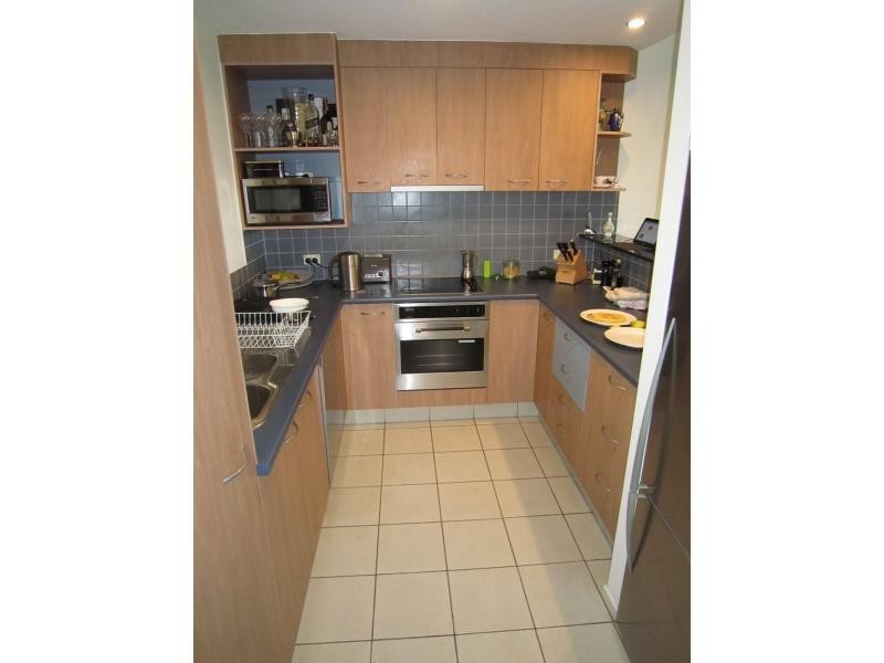 70 Norman Crescent, Norman Park QLD 4170