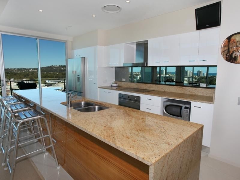 1 Duporth Avenue, Maroochydore QLD 4558