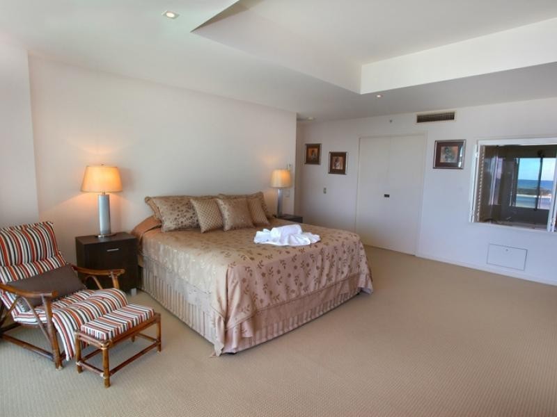 1 Duporth Avenue, Maroochydore QLD 4558