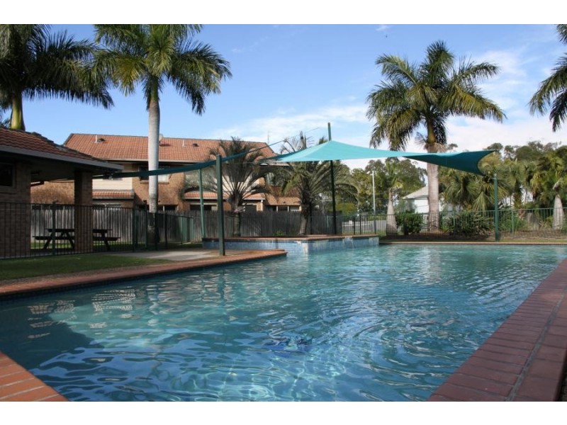 643 Pine Ridge Road, Biggera Waters QLD 4216