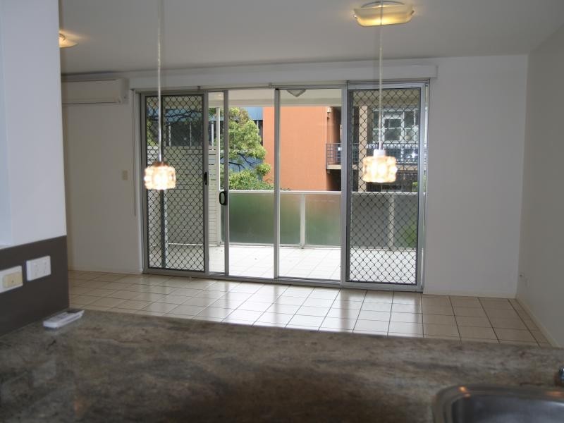 16 WREN STREET, Bowen Hills QLD 4006