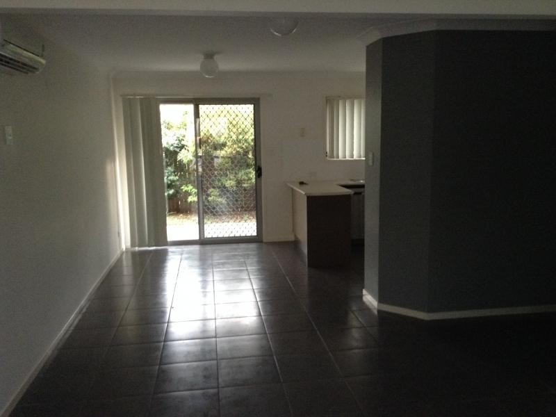 2 / 2 Rory Court, Calamvale QLD 4116