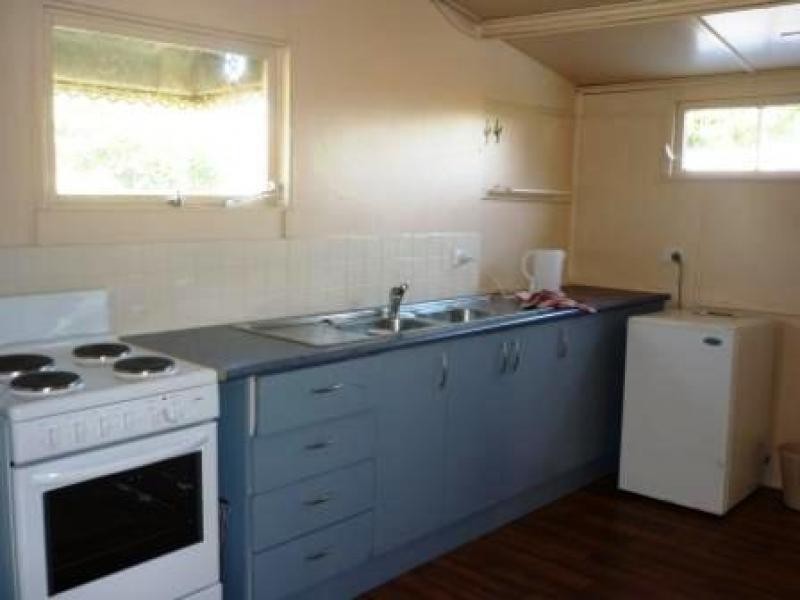 41 Bideford St, Torquay QLD 4655