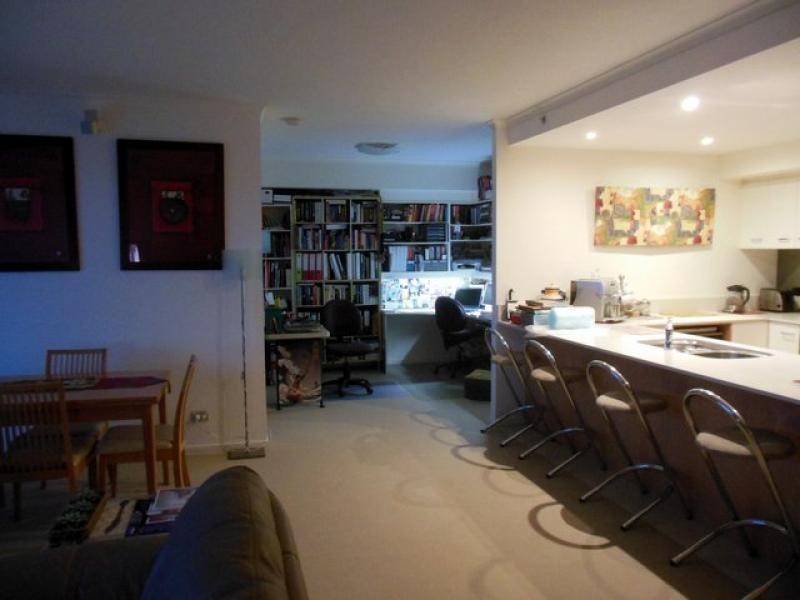 1 Duporth Avenue, Maroochydore QLD 4558