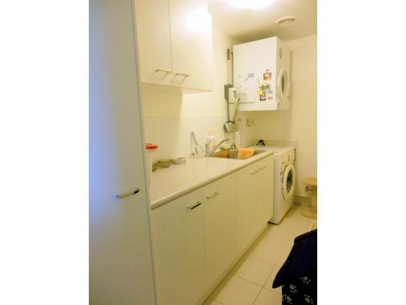 1 Duporth Avenue, Maroochydore QLD 4558