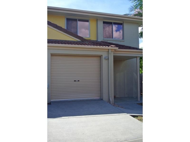 34-42 University Drive, Meadowbrook QLD 4131