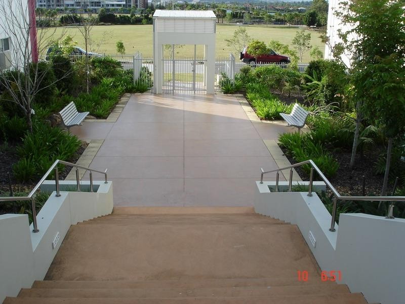 98 University Drive, Varsity Lakes QLD 4227