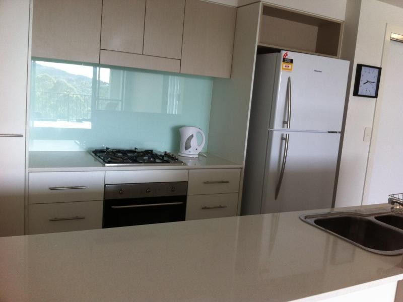 16 Surbiton Court, Carindale QLD 4152