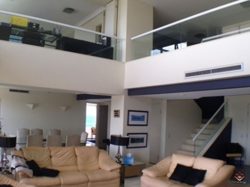 12 Commodore drive, Paradise Waters QLD 4217