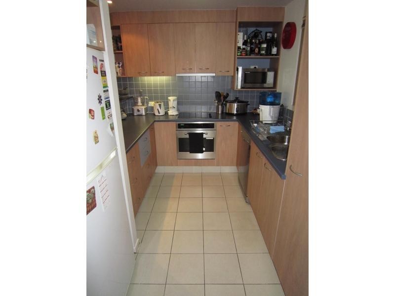 70 Norman Crescent, Norman Park QLD 4170