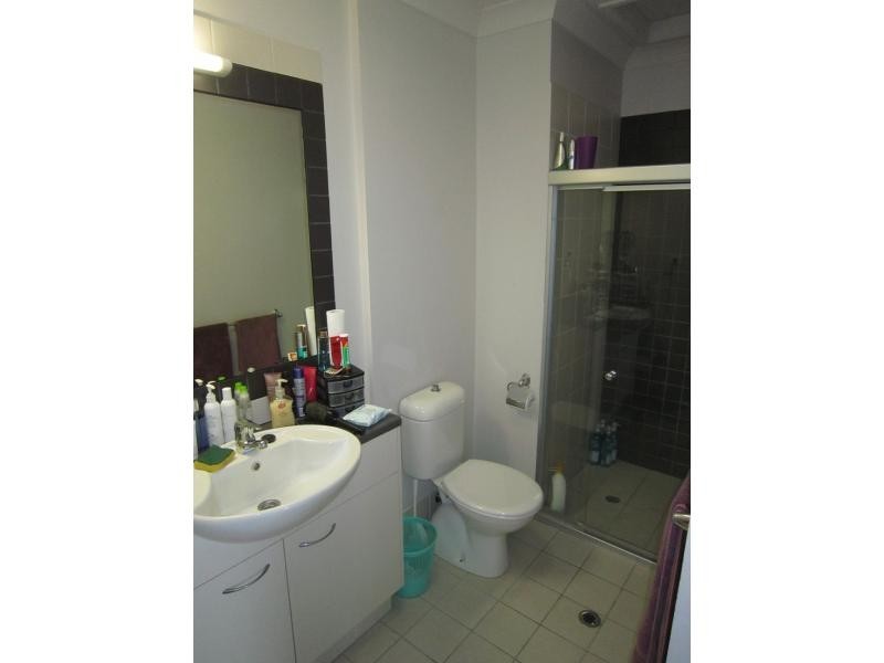 70 Norman Crescent, Norman Park QLD 4170