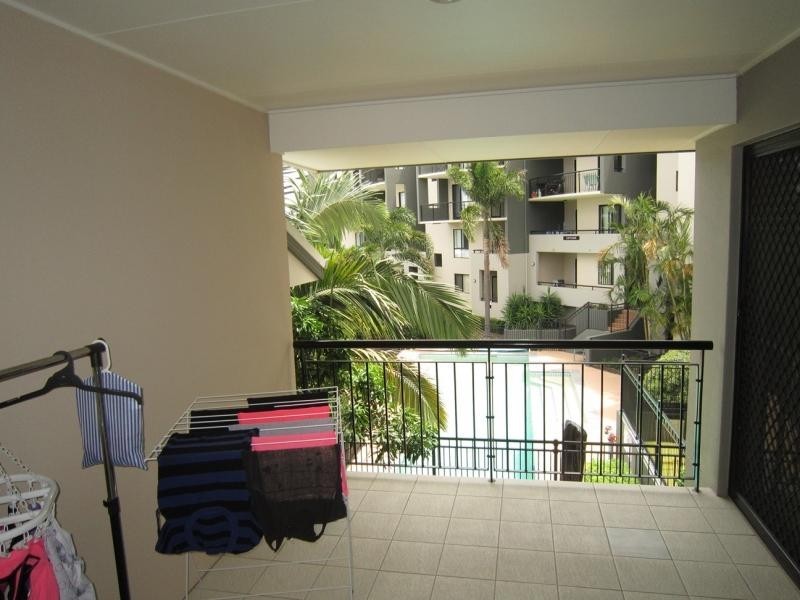 70 Norman Crescent, Norman Park QLD 4170