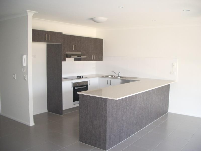 230 Pulgul St, Urangan QLD 4655