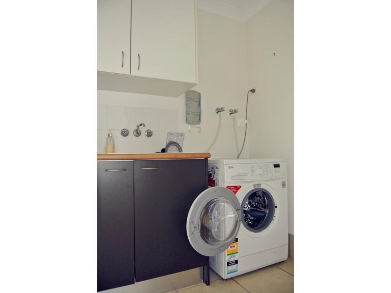 34-42 University Drive, Meadowbrook QLD 4131