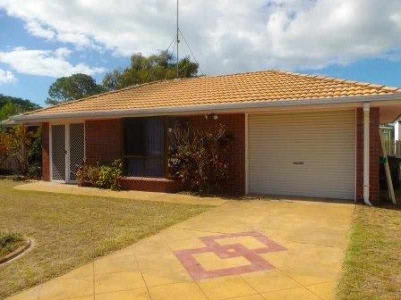 21 CHRISTINE AVE, Torquay QLD 4655
