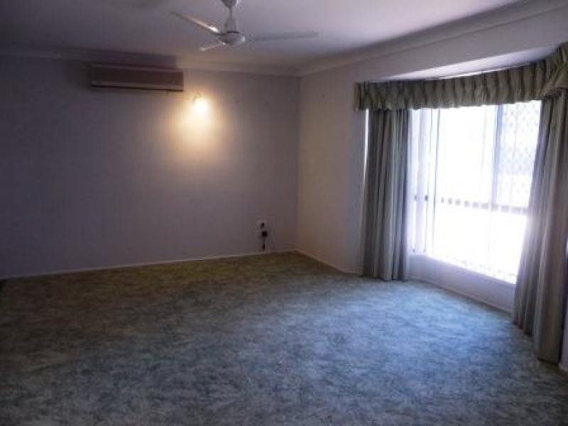 21 CHRISTINE AVE, Torquay QLD 4655