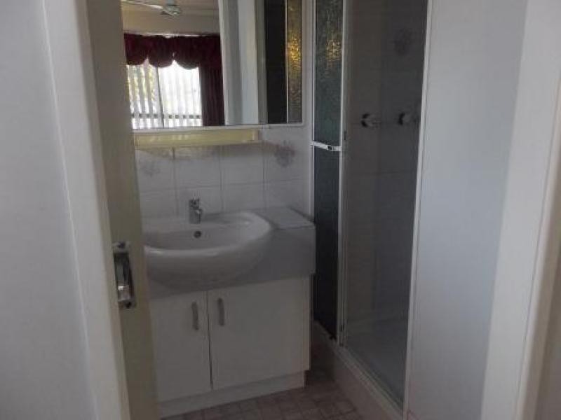 21 CHRISTINE AVE, Torquay QLD 4655