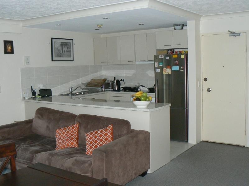 29 Hill Ave, Burleigh Heads QLD 4220