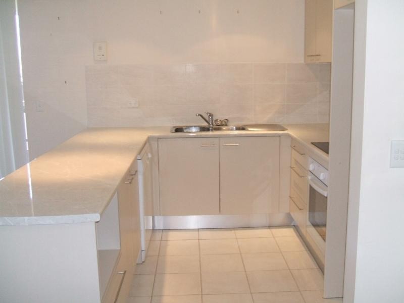 29 Hill Ave, Burleigh Heads QLD 4220