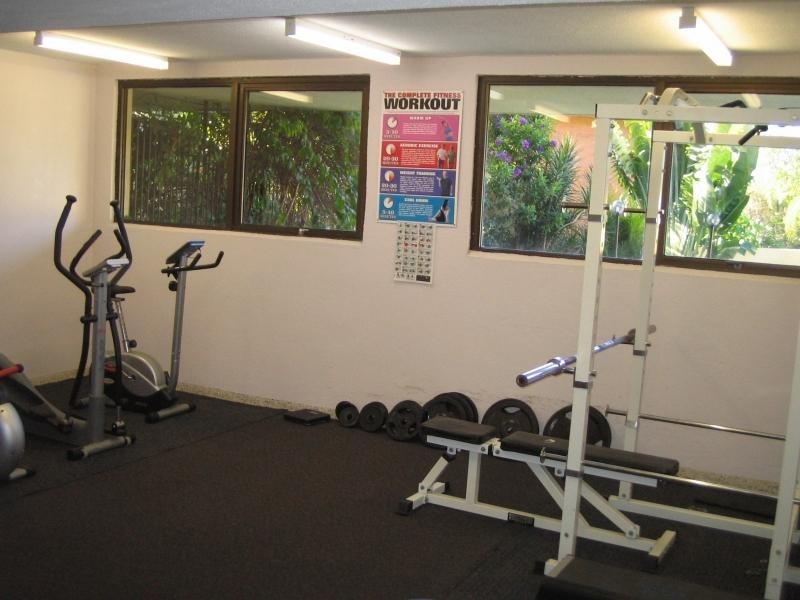 29 Hill Ave, Burleigh Heads QLD 4220