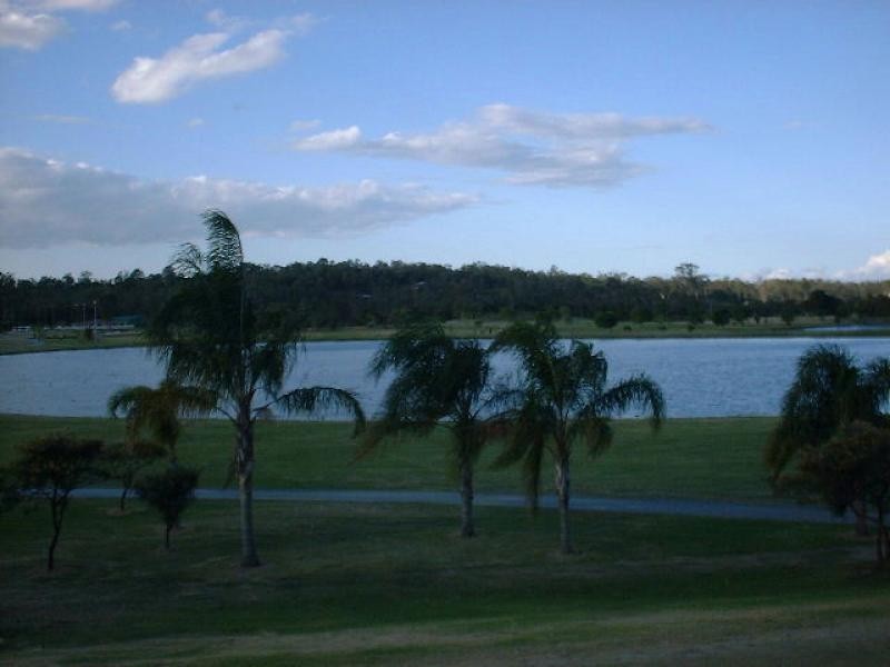 8 Peninsula Ave, Cornubia QLD 4130