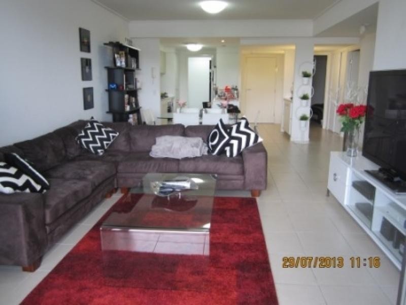 16 Surbiton Court, Carindale QLD 4152