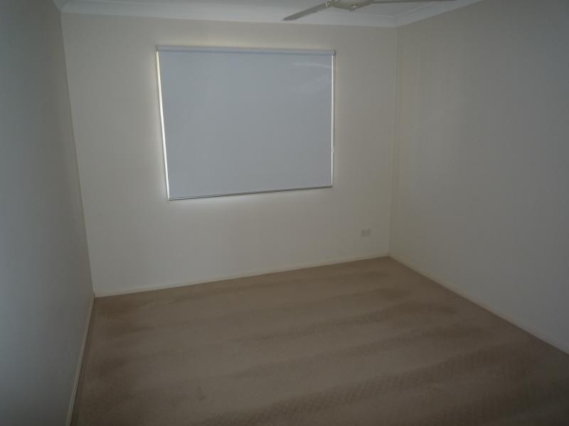 8 Peninsula Ave, Cornubia QLD 4130