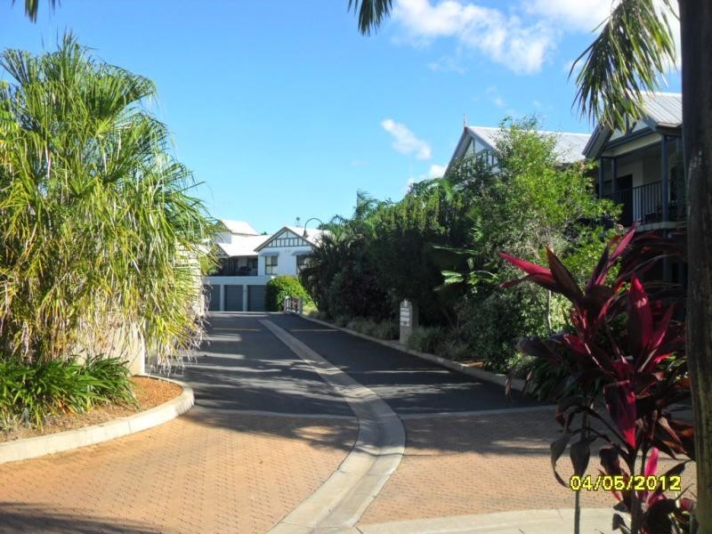 434-446 Kamerunga Rd, Redlynch QLD 4870