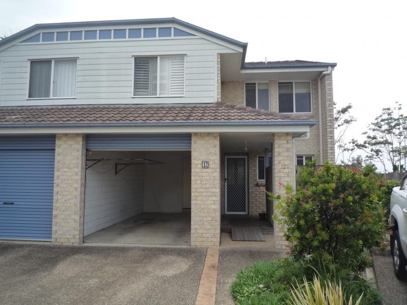8 Peninsula Ave, Cornubia QLD 4130