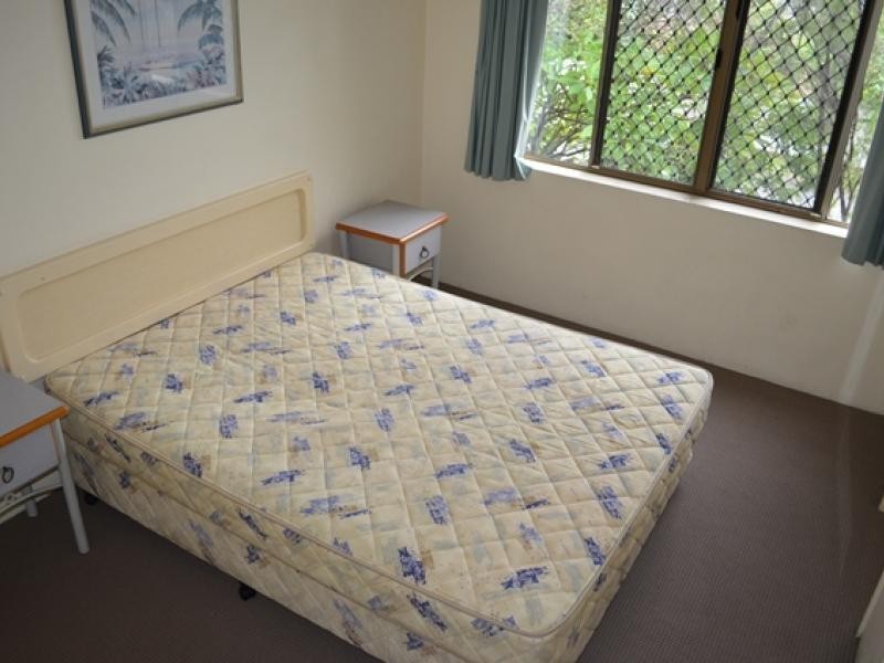 38 Enderley Ave, Surfers Paradise QLD 4217