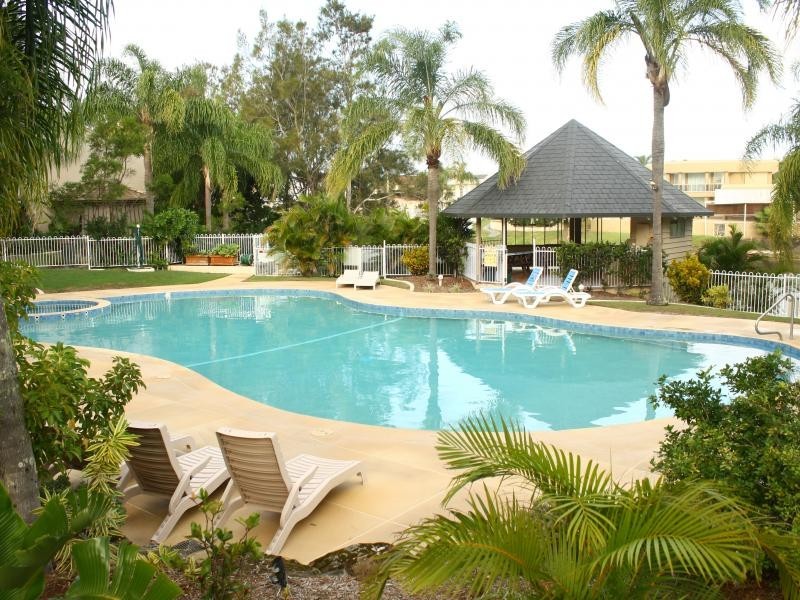 1 Resort Drive, Robina QLD 4226