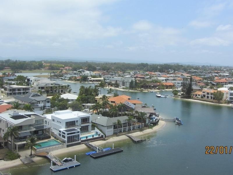 Paradise Waters QLD 4217