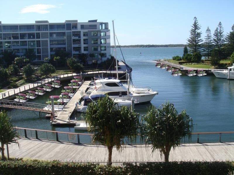 323 Bayview Street 323 Bayview Street, Hollywell QLD 4216