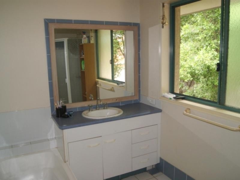 28 Ancona St, Carrara QLD 4211