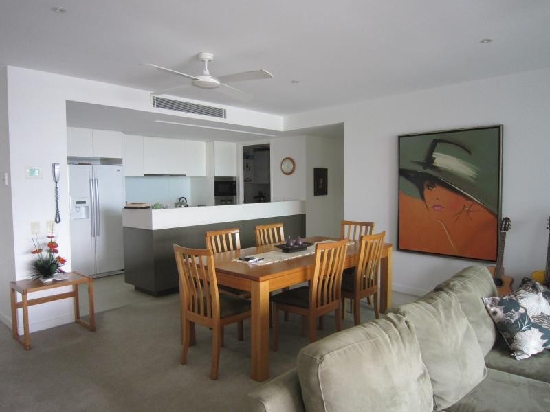 323 Bayview Street, Hollywell QLD 4216