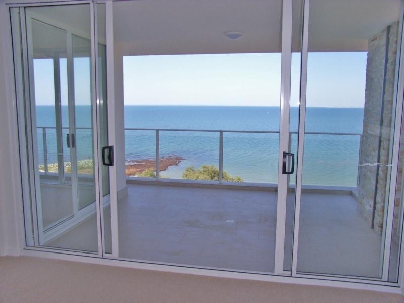 87 Marine Parade, Redcliffe QLD 4020