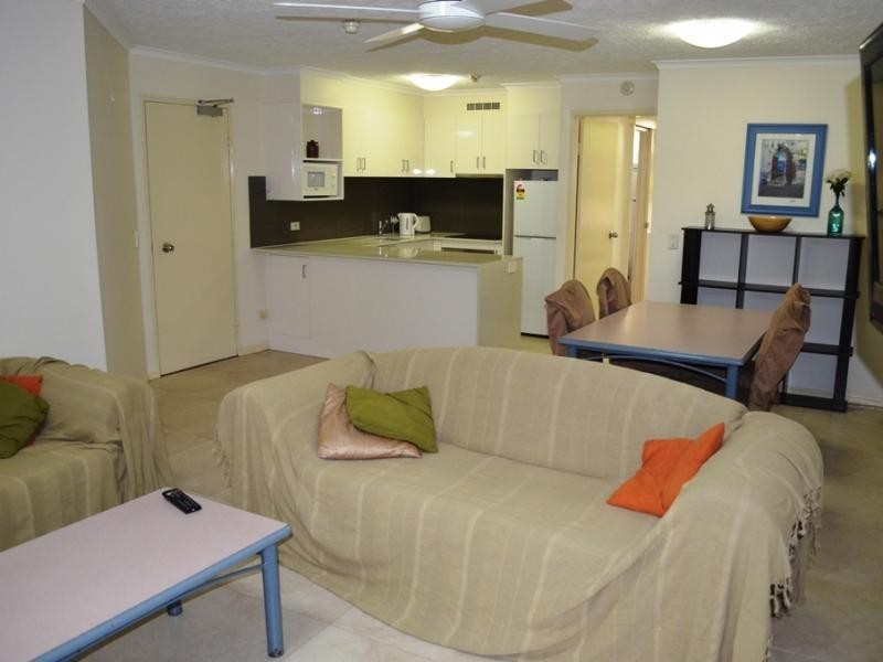 38 Enderley Ave, Surfers Paradise QLD 4217