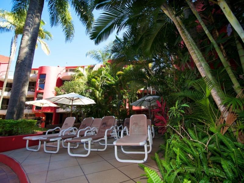 38 Enderley Ave, Surfers Paradise QLD 4217