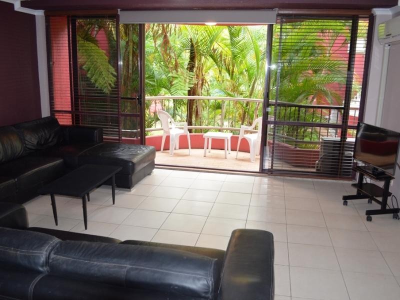 38 Enderley Ave, Surfers Paradise QLD 4217