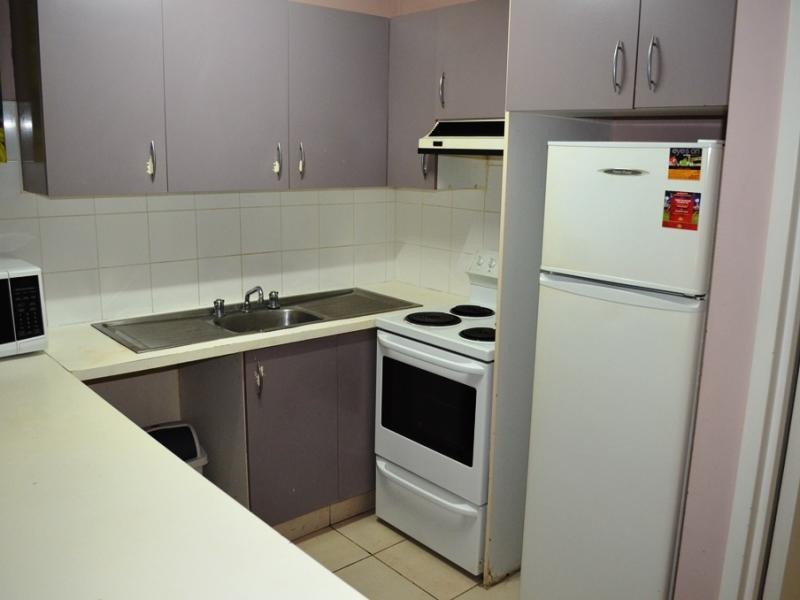 38 Enderley Ave, Surfers Paradise QLD 4217