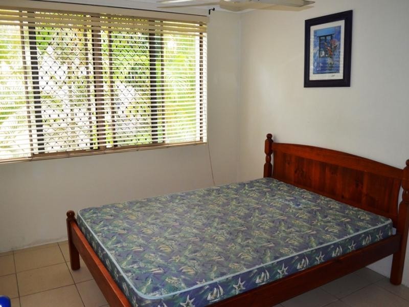 38 Enderley Ave, Surfers Paradise QLD 4217