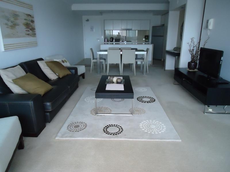 53 Darrambal, Chevron Island QLD 4217