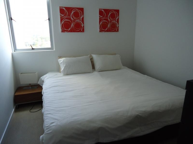 53 Darrambal, Chevron Island QLD 4217